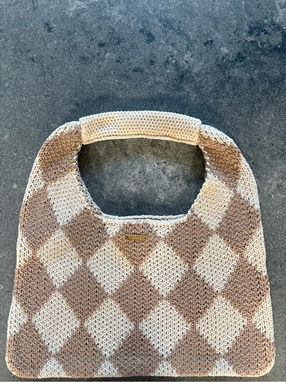 Diamond-Pattern Knit Shoulder Sweater Bag in Cream & Brown